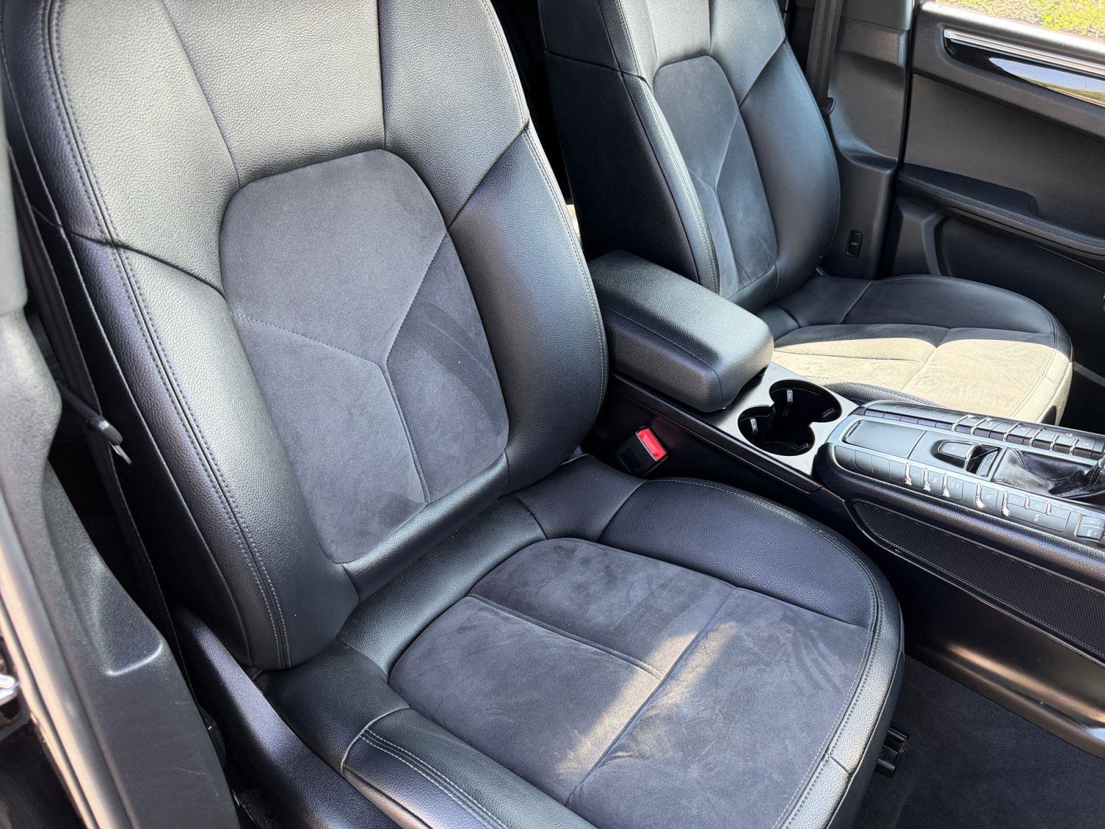 Used 2017 Porsche Macan AWD/4WD image 54