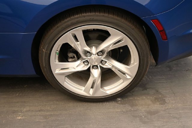 Used 2023 Chevrolet Camaro LT w/ RS Package RWD image 13