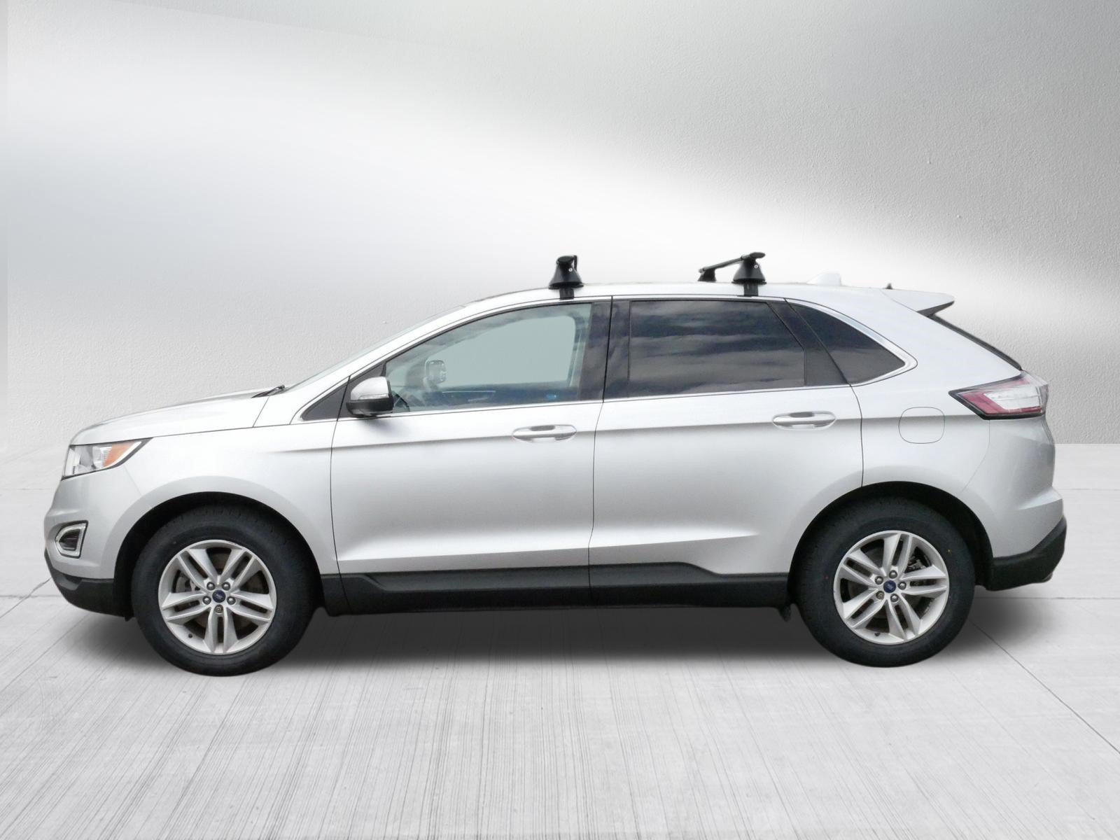 Used 2018 Ford Edge SEL w/ Equipment Group 201A AWD/4WD image 4
