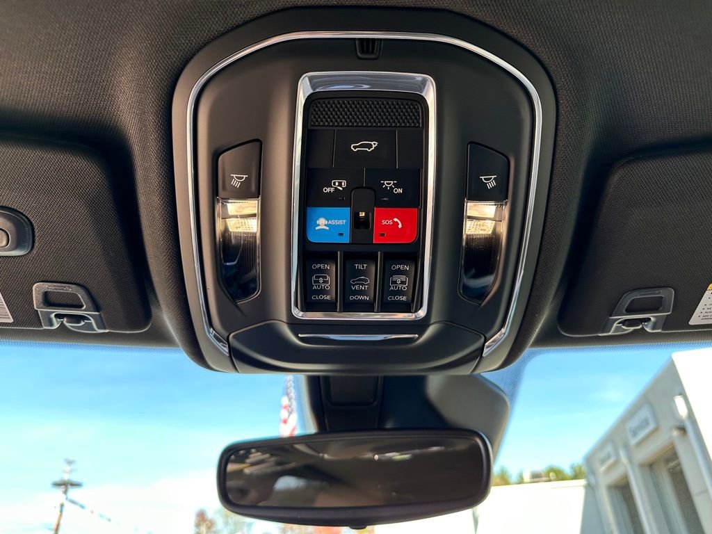 Used 2024 Jeep Grand Cherokee Limited 4xe w/ MOPAR Finishing Package AWD/4WD image 38