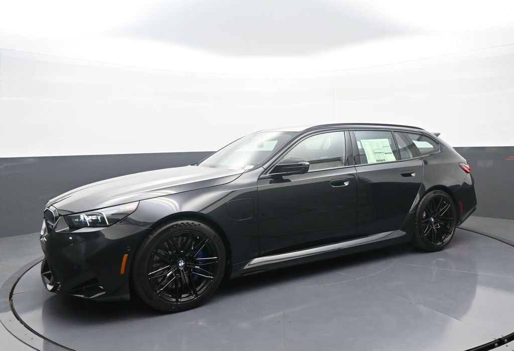 New 2027 BMW M5 Touring AWD/4WD image 4
