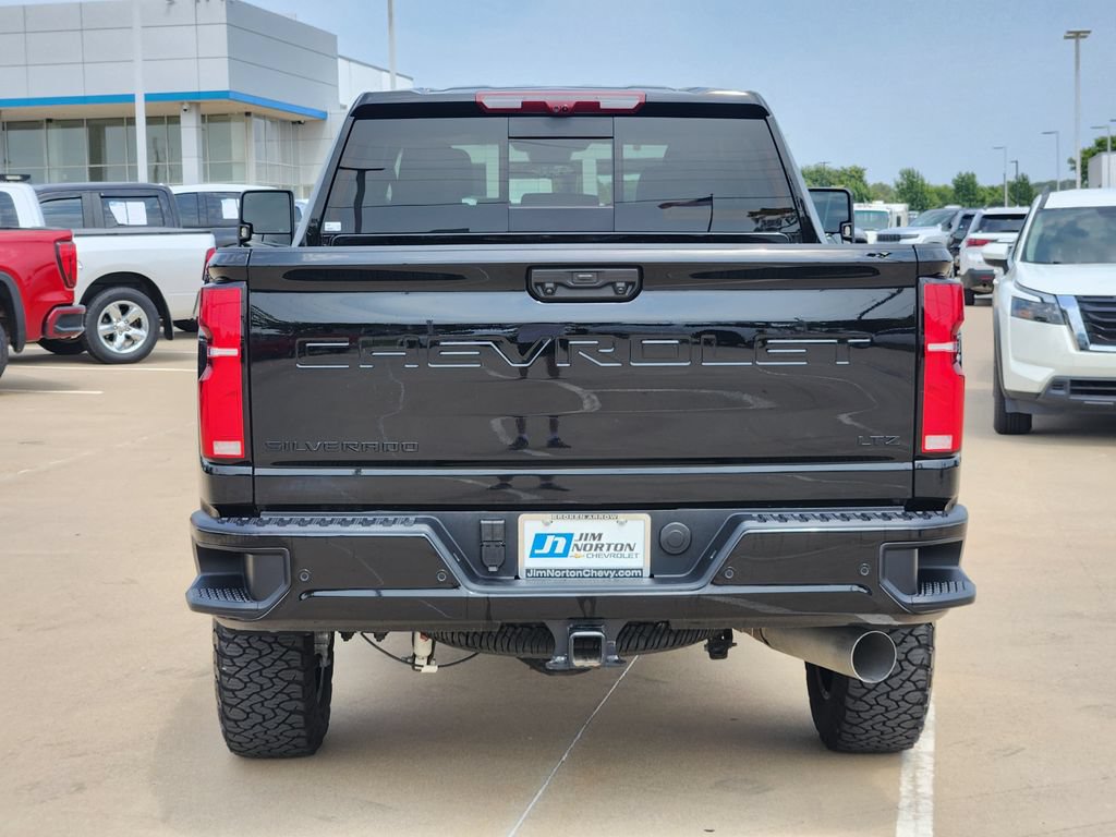 Used 2026 Chevrolet Silverado 2500 LTZ w/ LTZ Plus Package AWD/4WD image 6