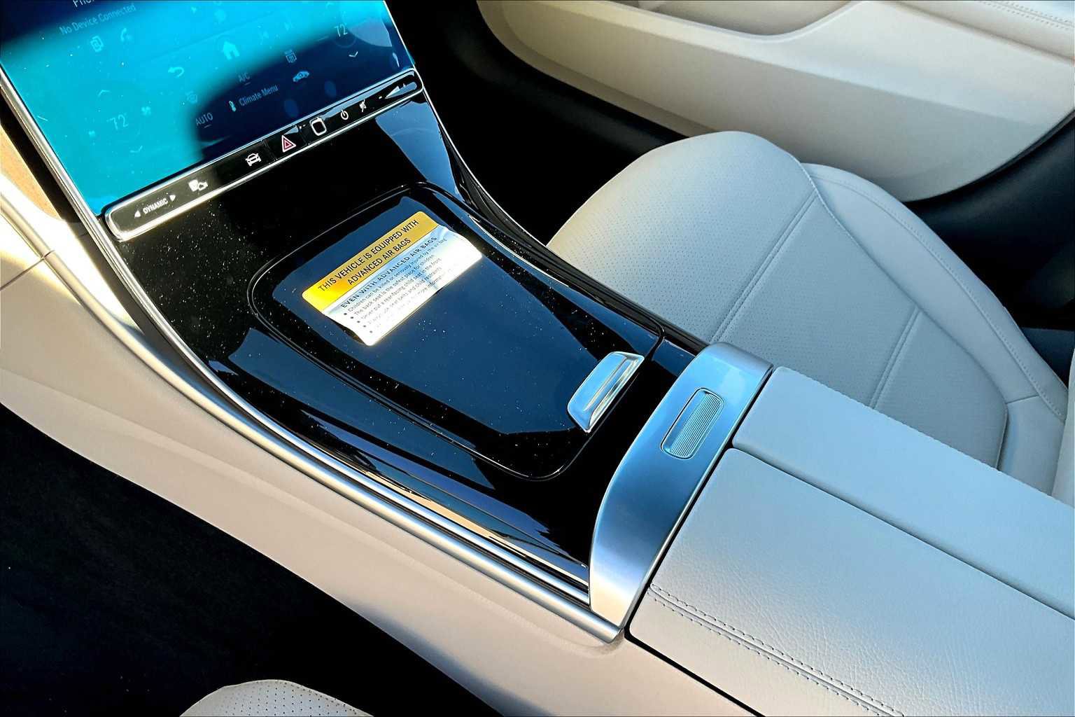 Used 2025 Mercedes-Benz C 300 4MATIC Sedan image 8