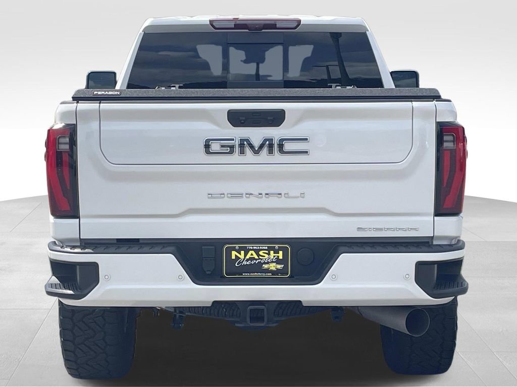 Used 2024 GMC Sierra 2500 Denali Ultimate AWD/4WD image 4
