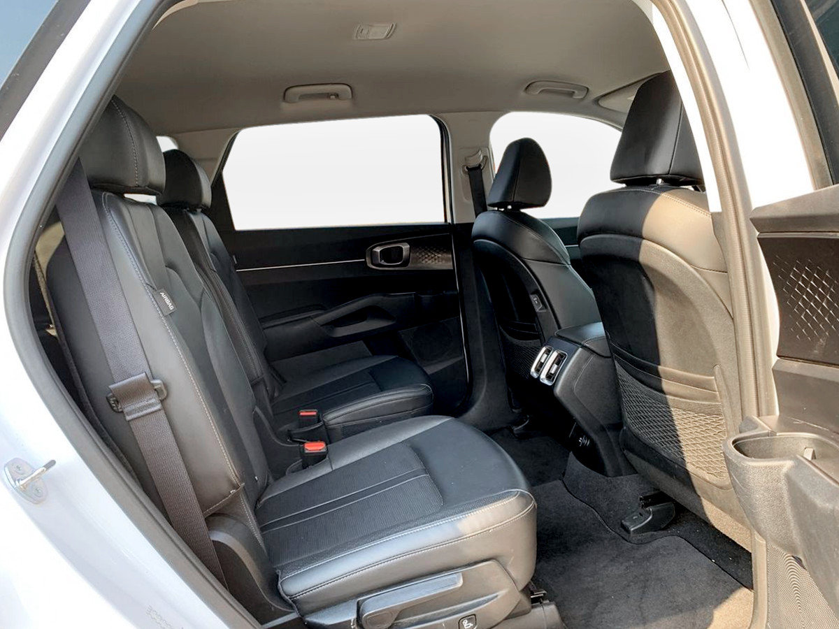 Used 2025 Kia Sorento EX AWD/4WD image 27