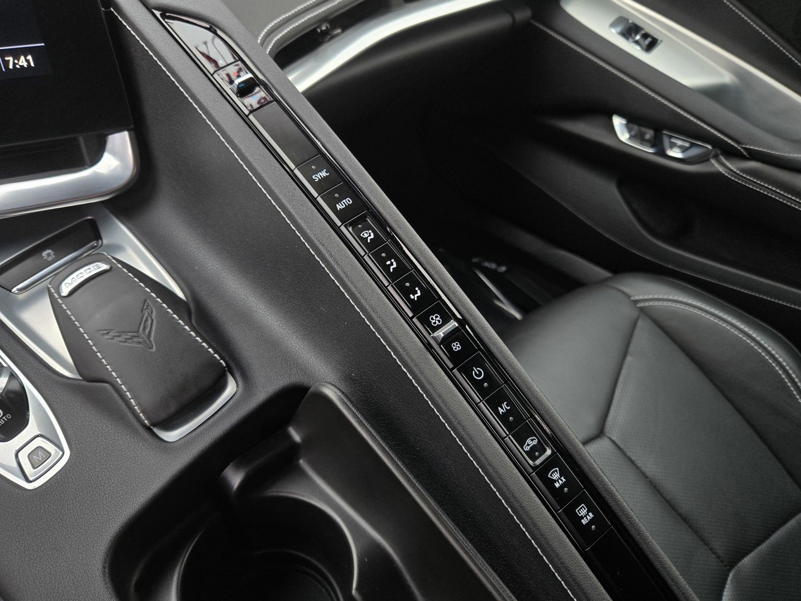 Used 2022 Chevrolet Corvette Stingray image 17