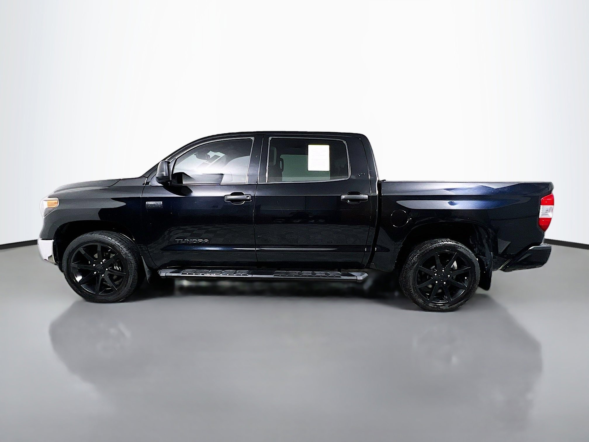 Used 2021 Toyota Tundra SR5 RWD image 9