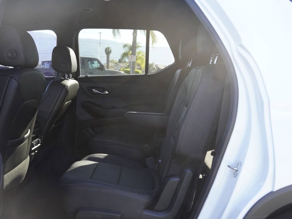 Used 2023 Chevrolet Traverse RS w/ LPO, Cargo Package image 21