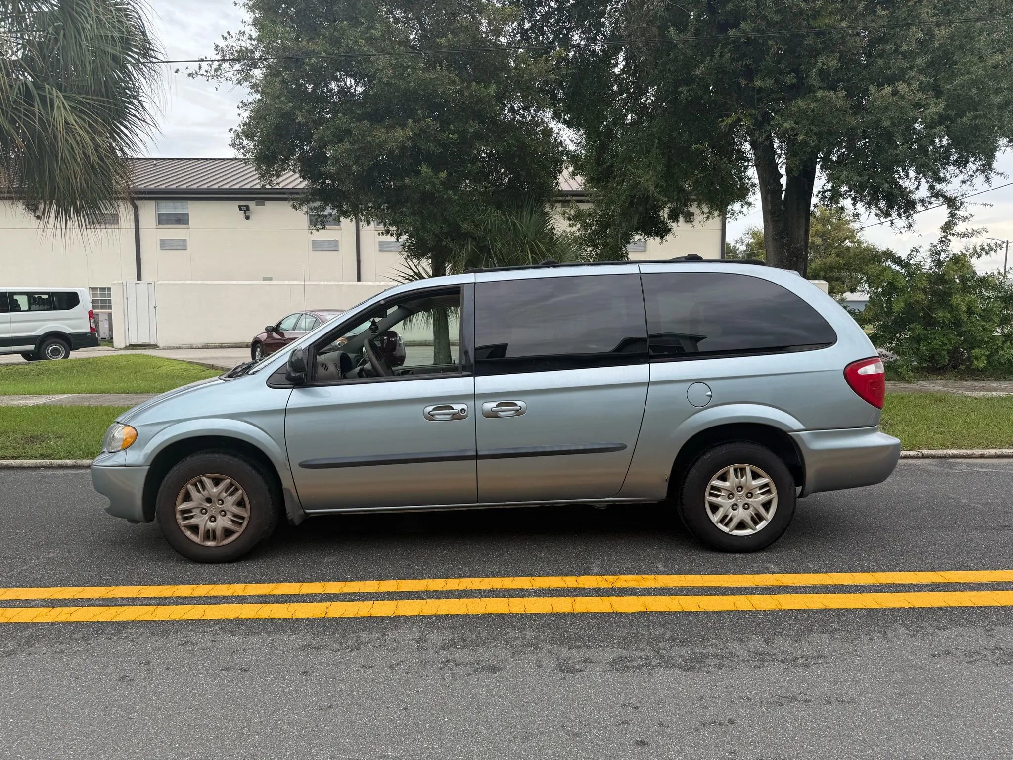 Used 2003 Dodge Grand Caravan Sport FWD image 5