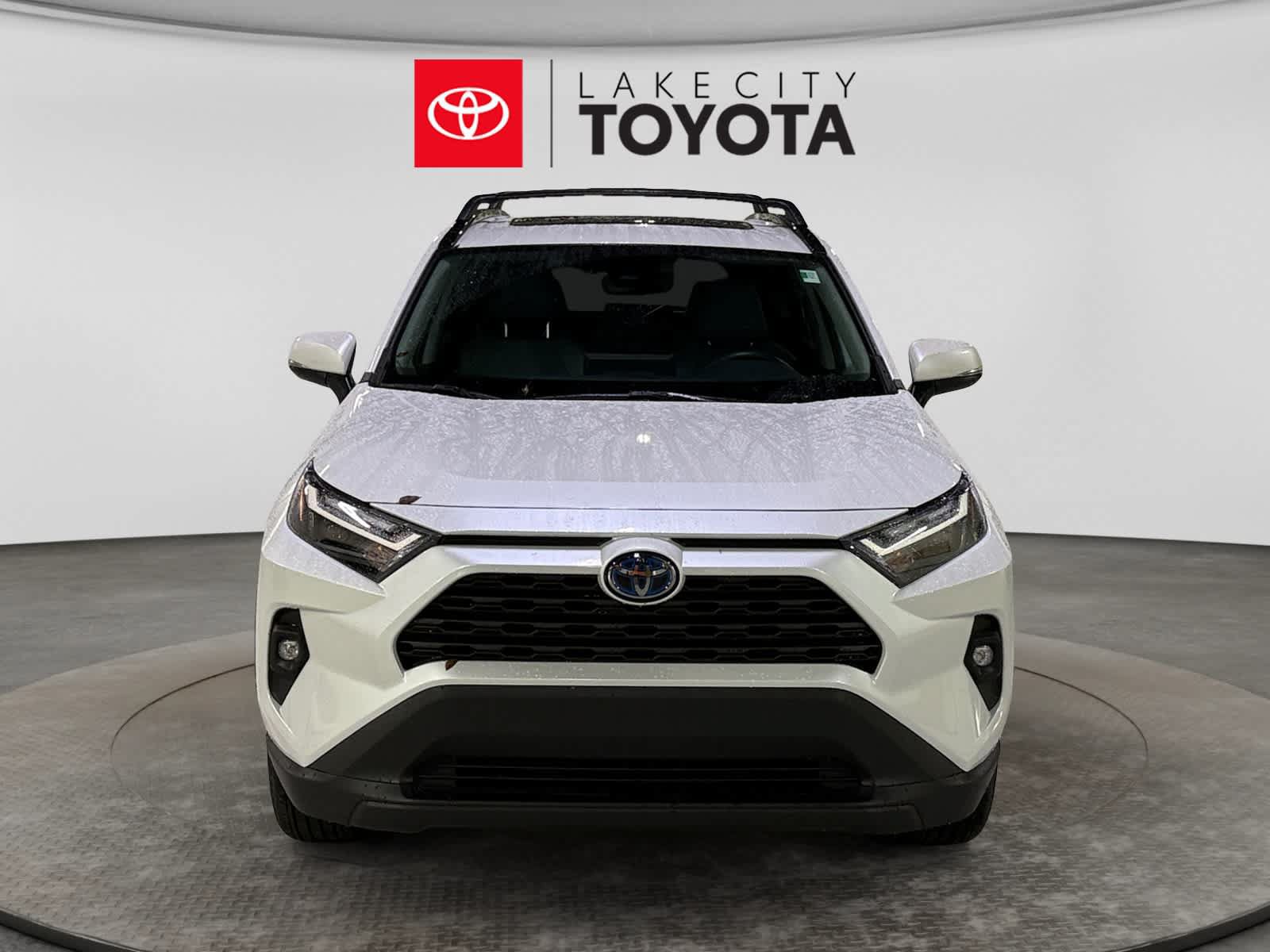 Used 2024 Toyota RAV4 XLE Premium w/ Weather Package AWD/4WD image 14