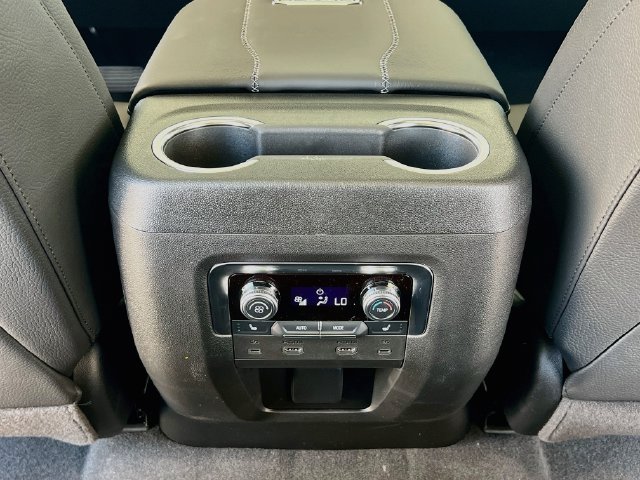 New 2027 GMC Yukon Denali w/ Denali Reserve Package AWD/4WD image 18
