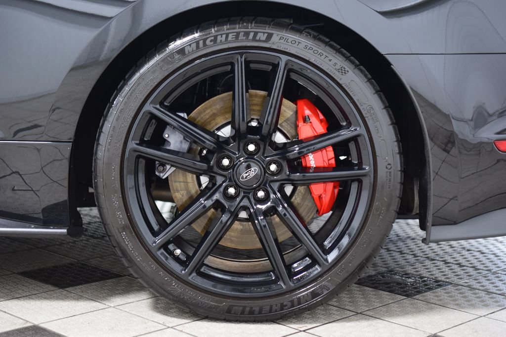 Used 2021 Ford Mustang Shelby GT500 w/ Technology Package RWD image 28