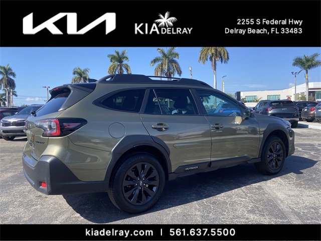 Used 2023 Subaru Outback Onyx Edition image 3