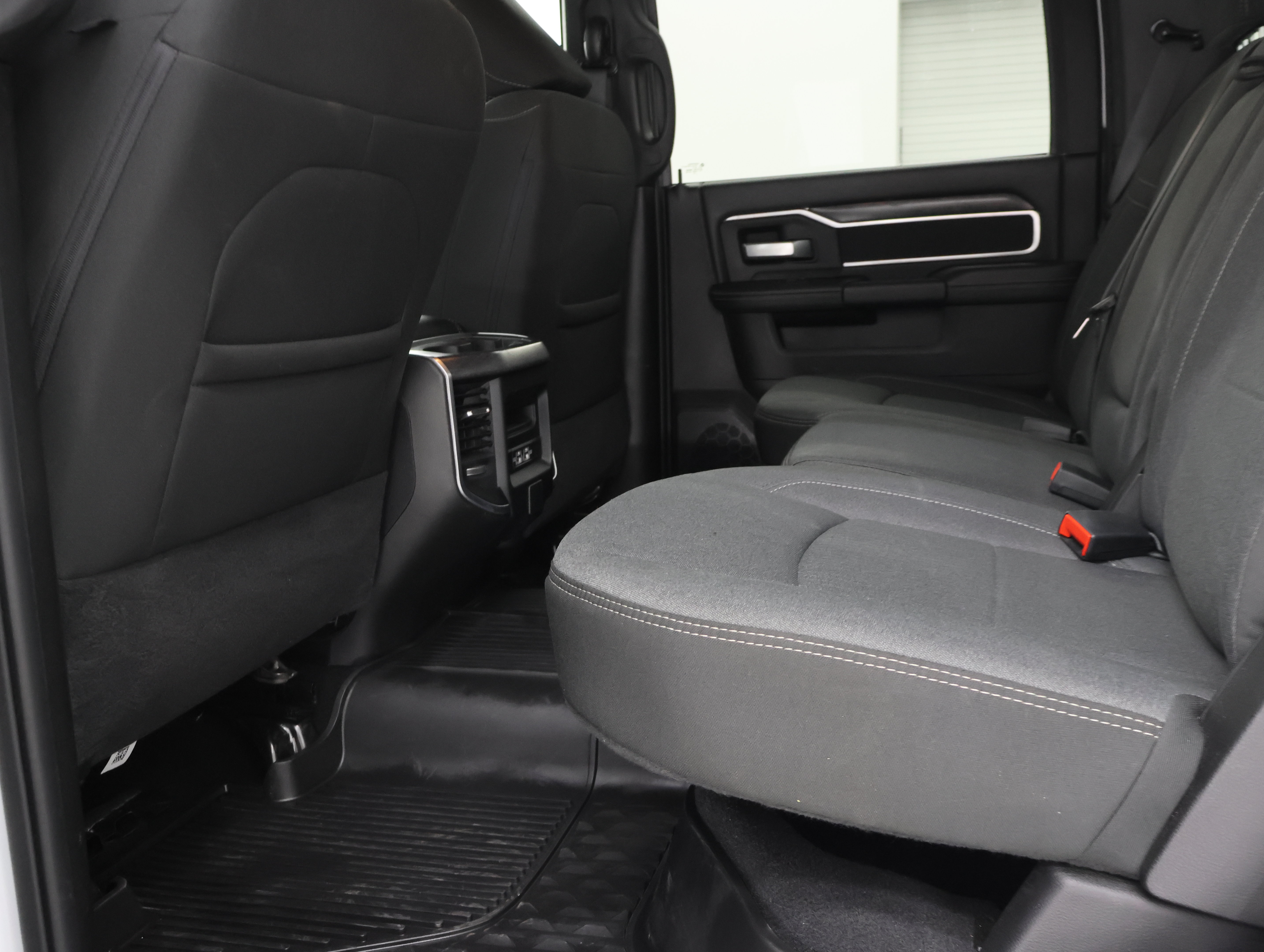 Used 2024 RAM 2500 Big Horn w/ Night Edition AWD/4WD image 35