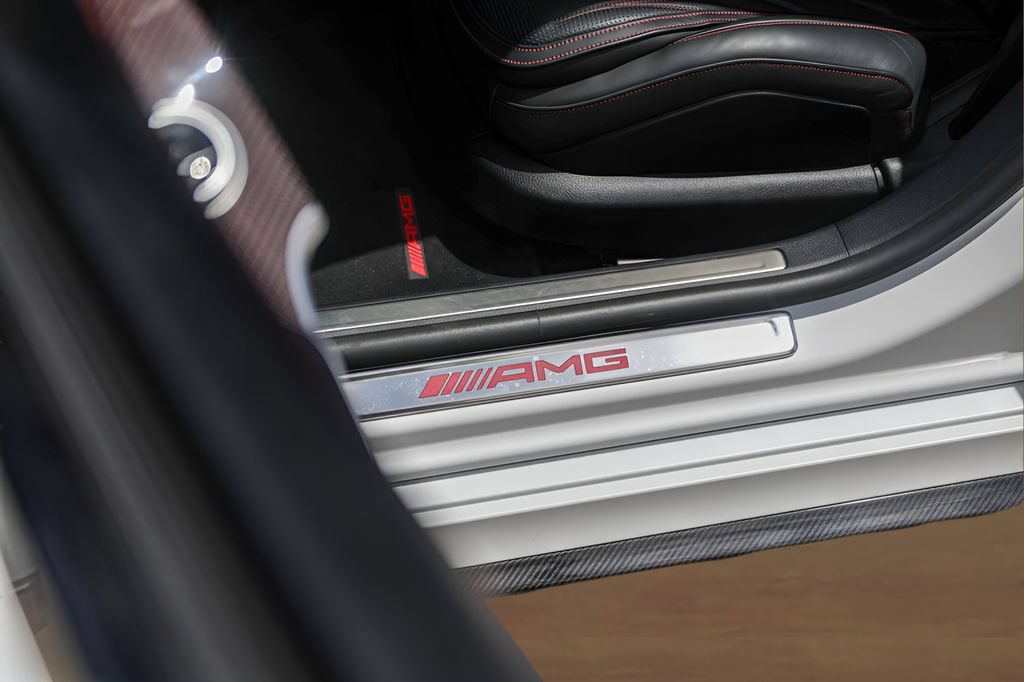 Used 2024 Mercedes-Benz S 63 AMG S image 8