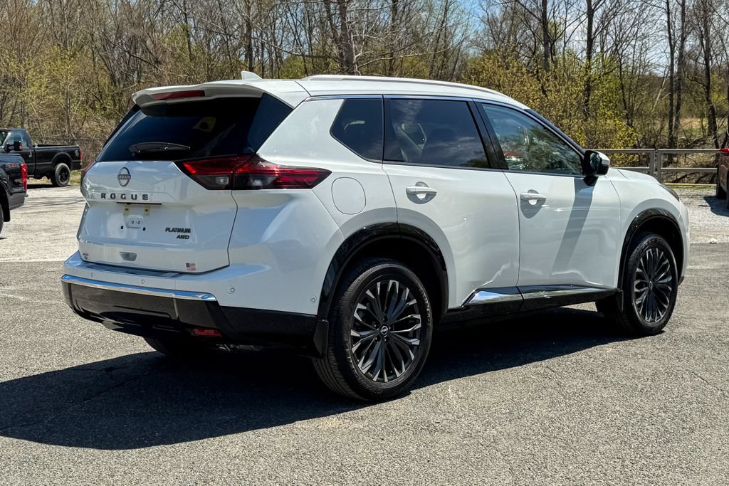 Used 2024 Nissan Rogue Platinum w/ Platinum Premium Package AWD/4WD image 3