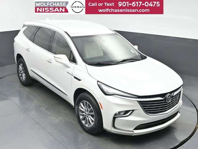 Used 2023 Buick Enclave Essence image 35