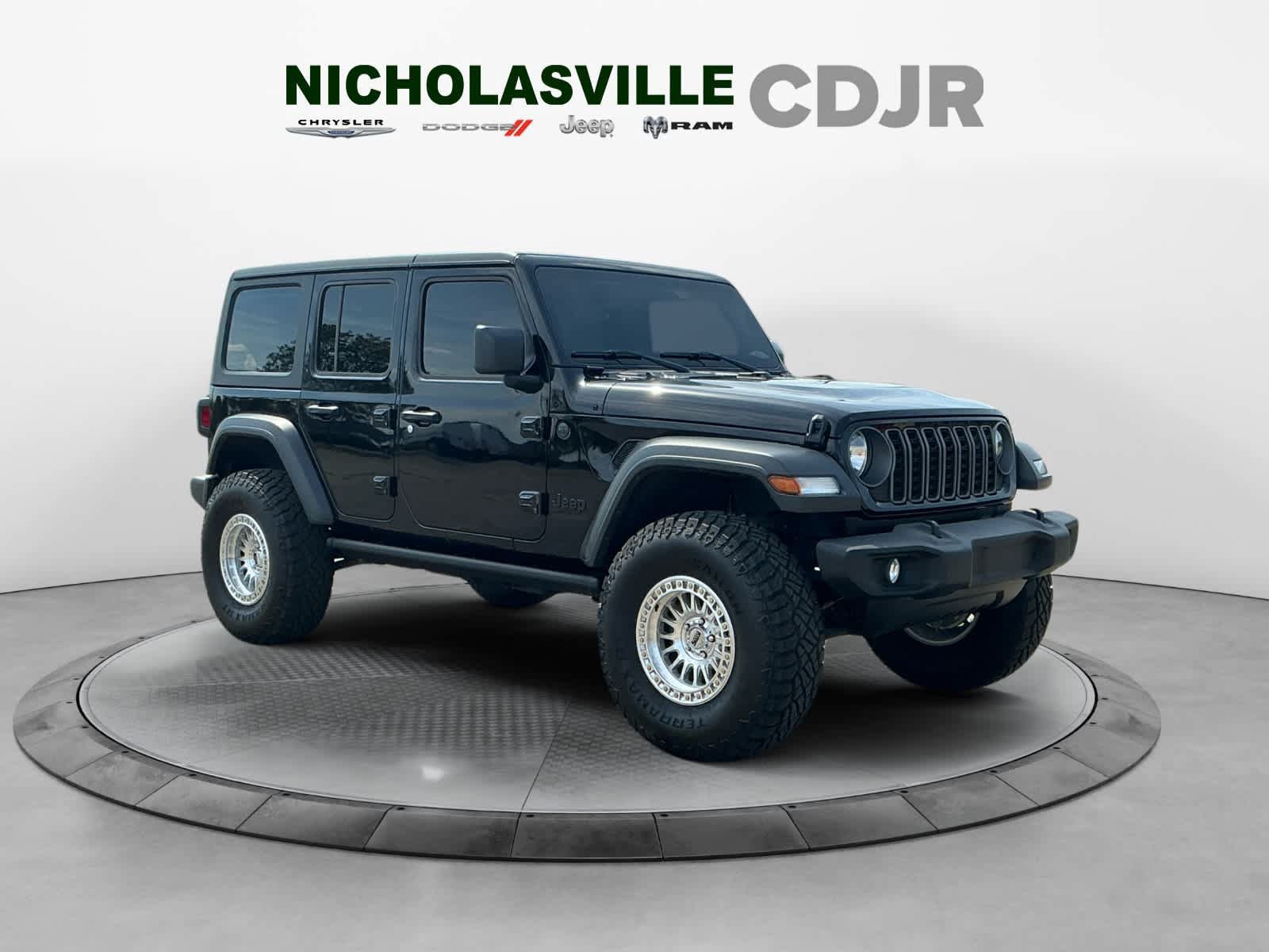 Used 2025 Jeep Wrangler Unlimited Sport AWD/4WD image 7