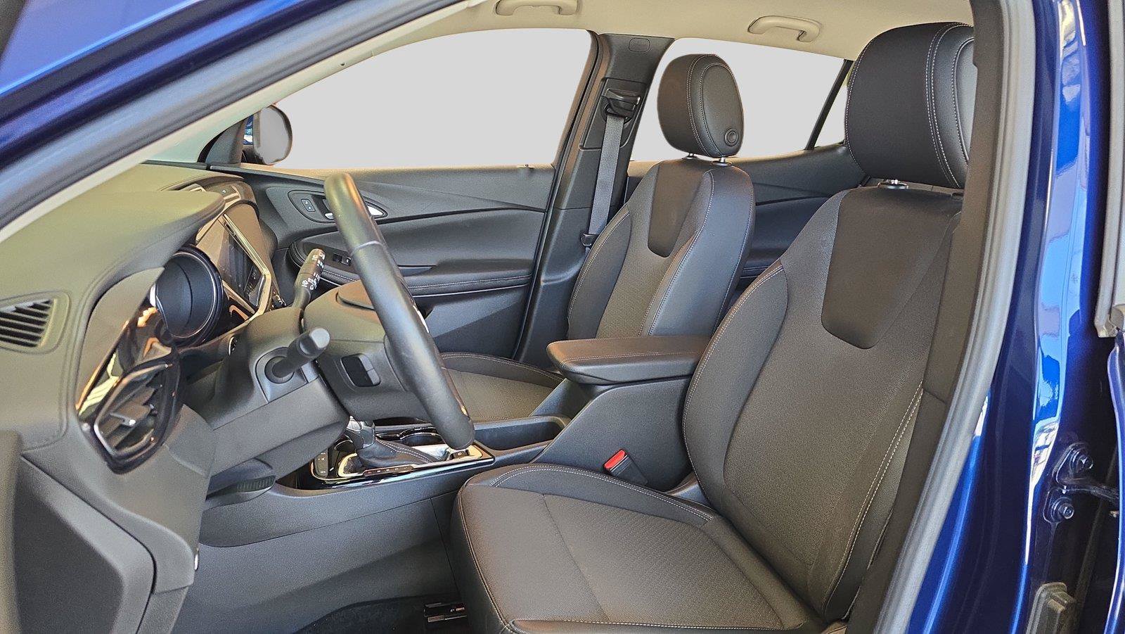 Used 2022 Buick Encore GX Select FWD image 11