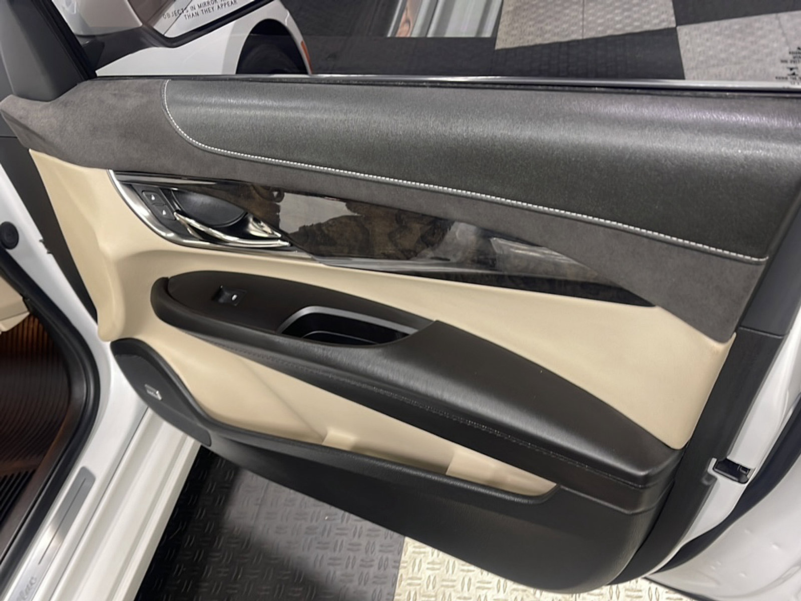 Used 2018 Cadillac ATS Luxury w/ Safety and Security Package RWD image 17