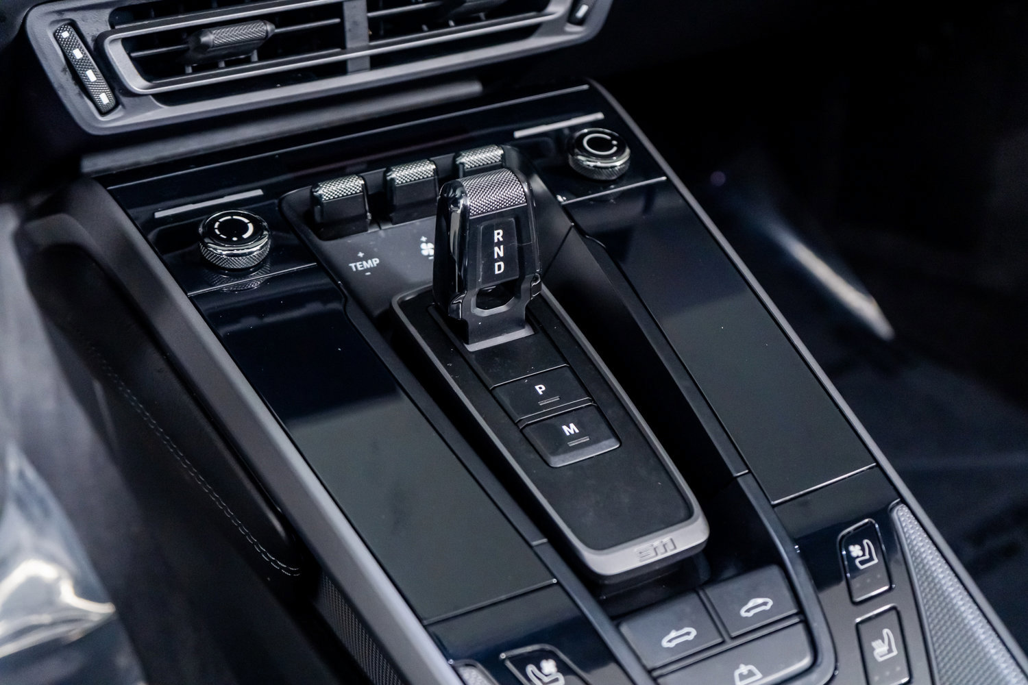 Used 2021 Porsche 911 Carrera 4S w/ Sport Package image 20