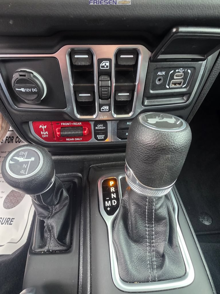 Used 2025 Jeep Wrangler Unlimited Rubicon AWD/4WD image 20