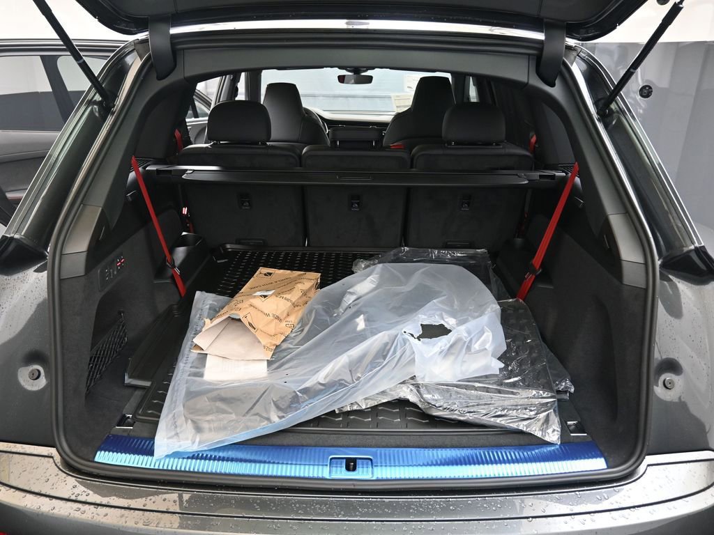 New 2026 Audi Q7 3.0T Prestige AWD/4WD image 17