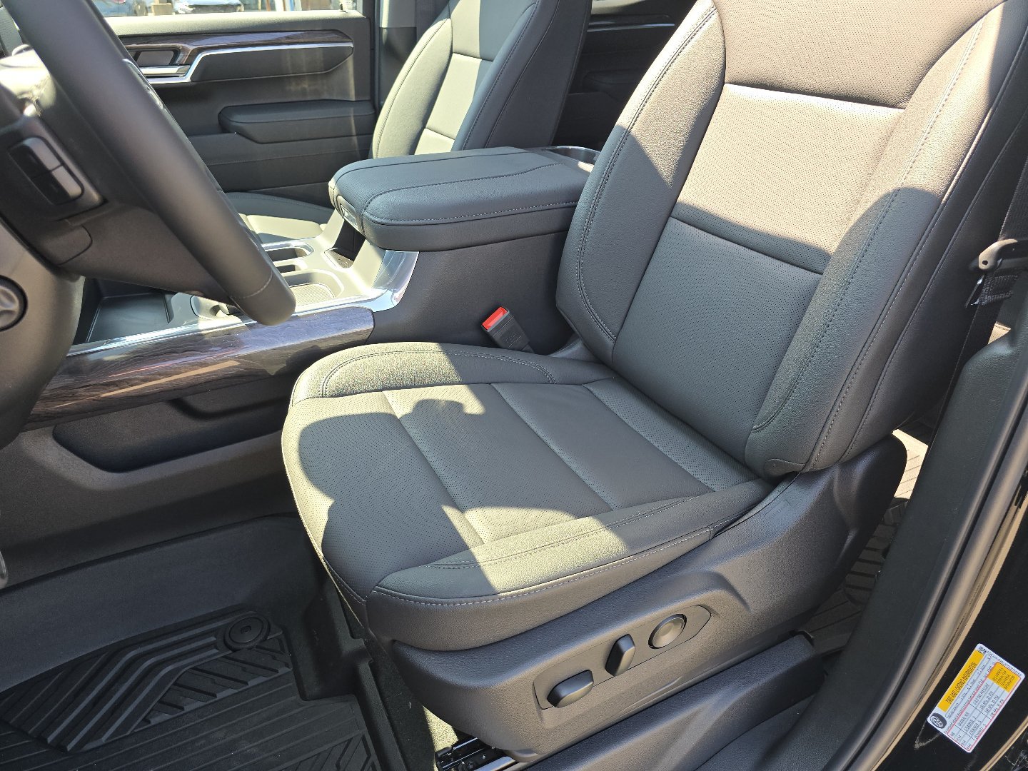 New 2026 Chevrolet Silverado 1500 LTZ AWD/4WD image 15