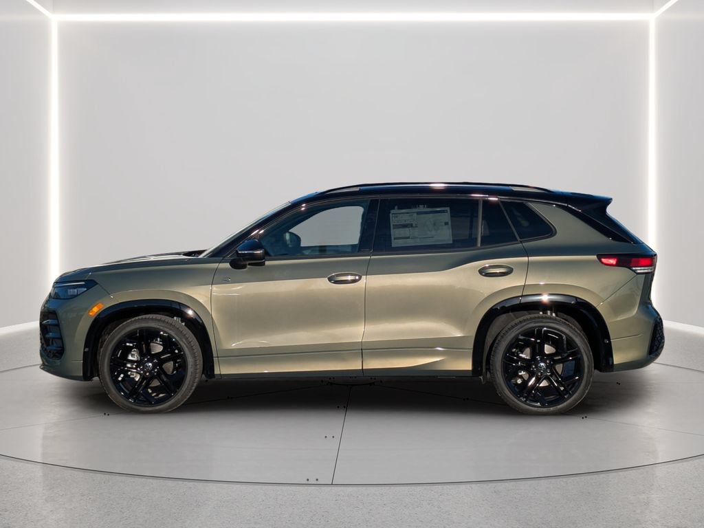New 2026 Volkswagen Tiguan SE R-Line FWD image 3