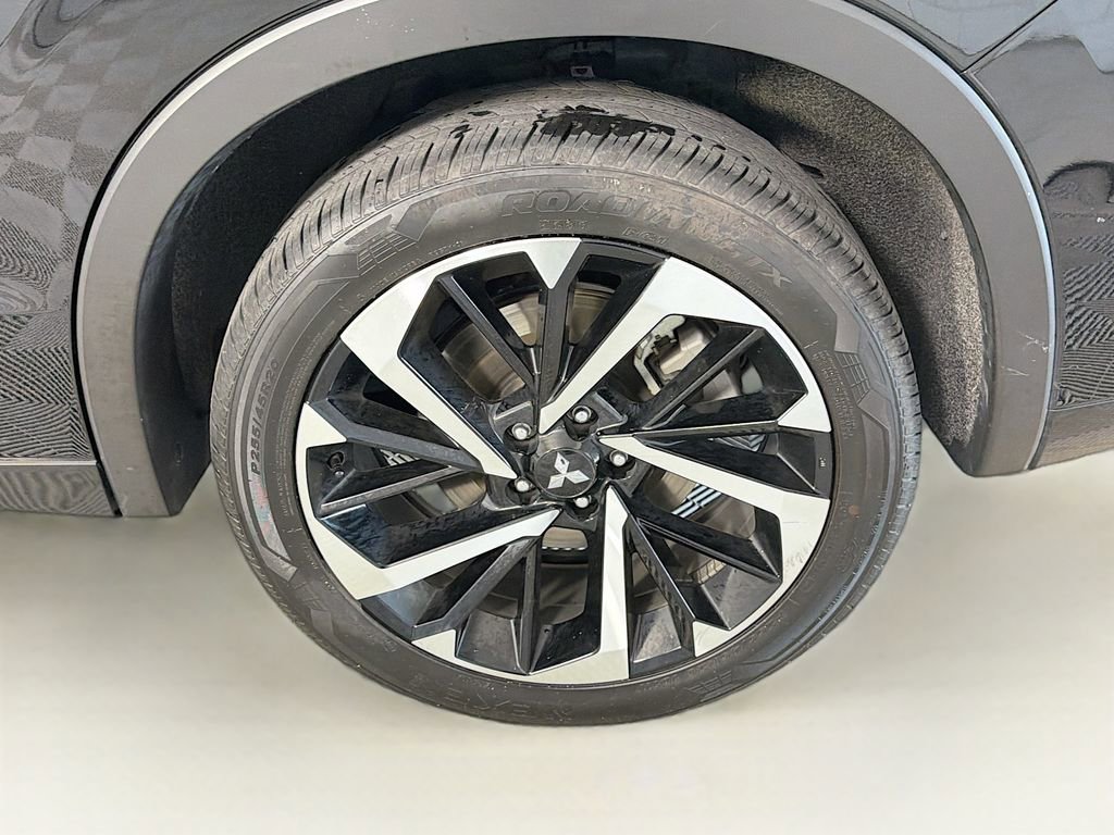 Used 2024 Mitsubishi Outlander SEL image 32