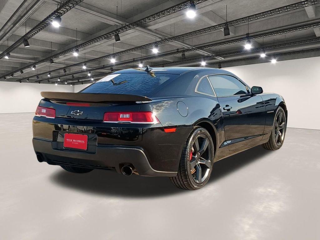 Used 2015 Chevrolet Camaro LS RWD image 15