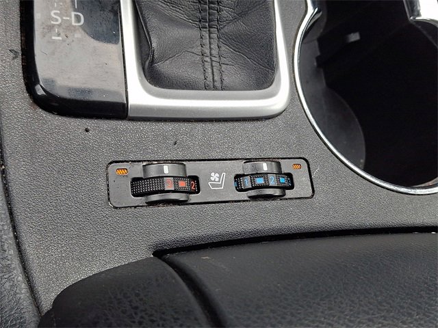 Used 2015 Toyota Highlander Limited image 28