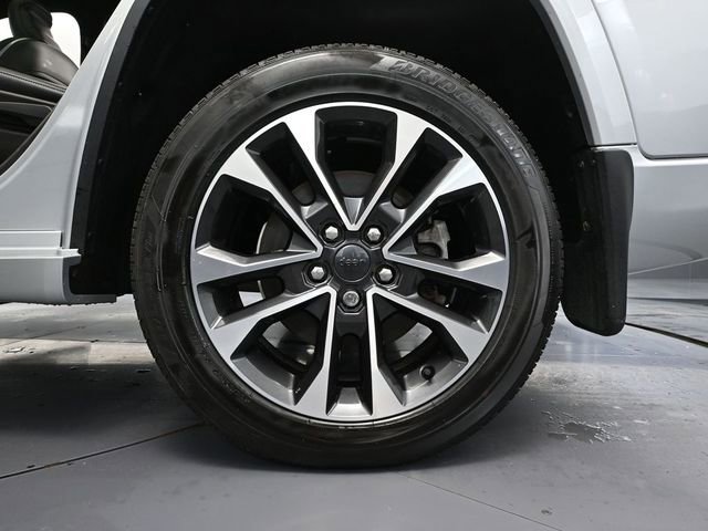 Used 2022 Jeep Grand Cherokee L Overland w/ Advanced Protech Group III image 16