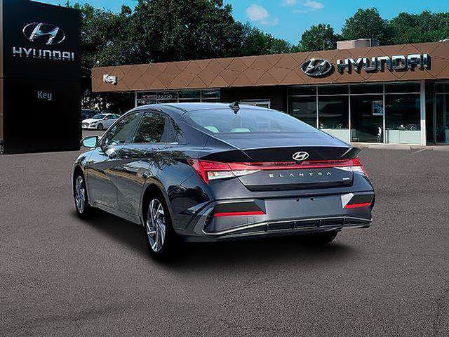 New 2026 Hyundai Elantra Limited FWD image 7