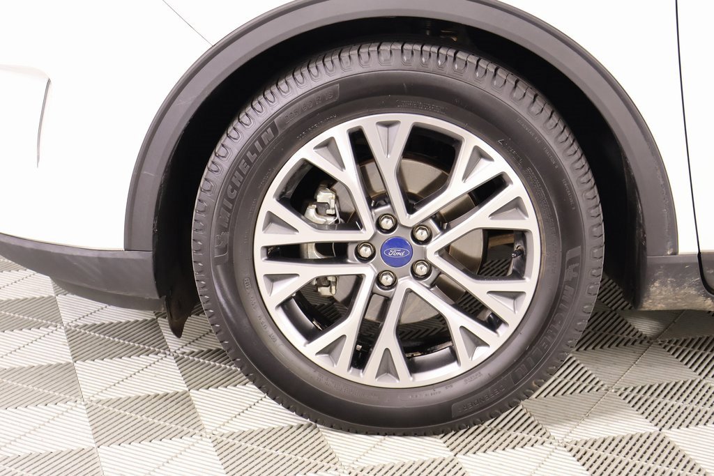 Used 2020 Ford Escape SEL image 17