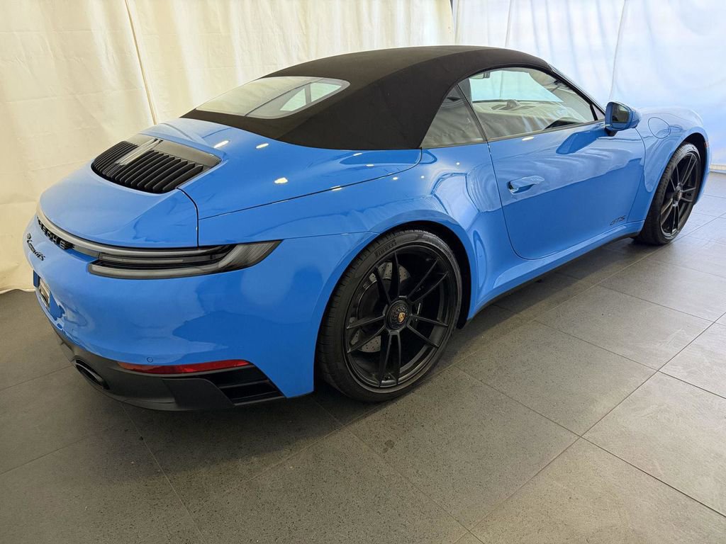 Certified 2023 Porsche 911 Carrera GTS RWD image 9