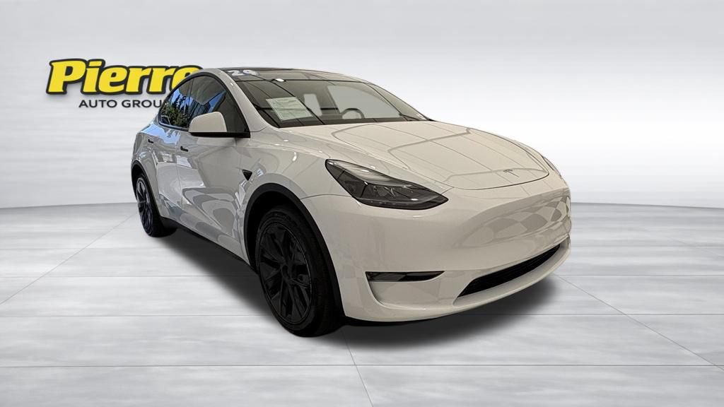 Used 2024 Tesla Model Y Long Range AWD/4WD image 10