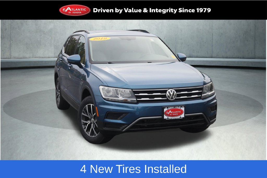 Used 2019 Volkswagen Tiguan SE w/ Panoramic Sunroof Package