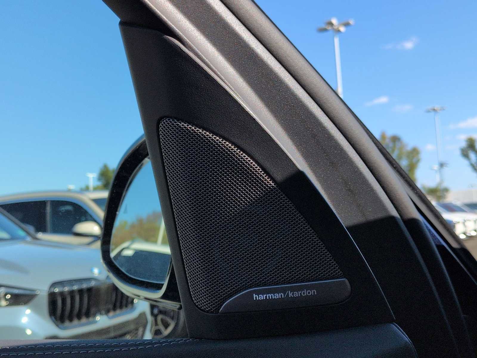 Used 2026 BMW X5 xDrive40i w/ M Sport Package image 33