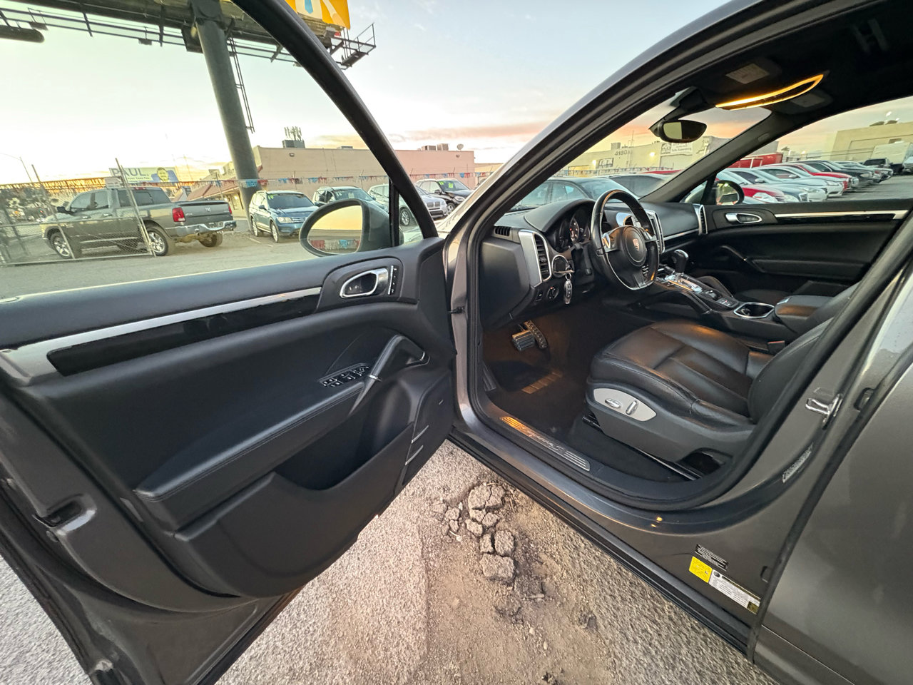 Used 2013 Porsche Cayenne S image 9