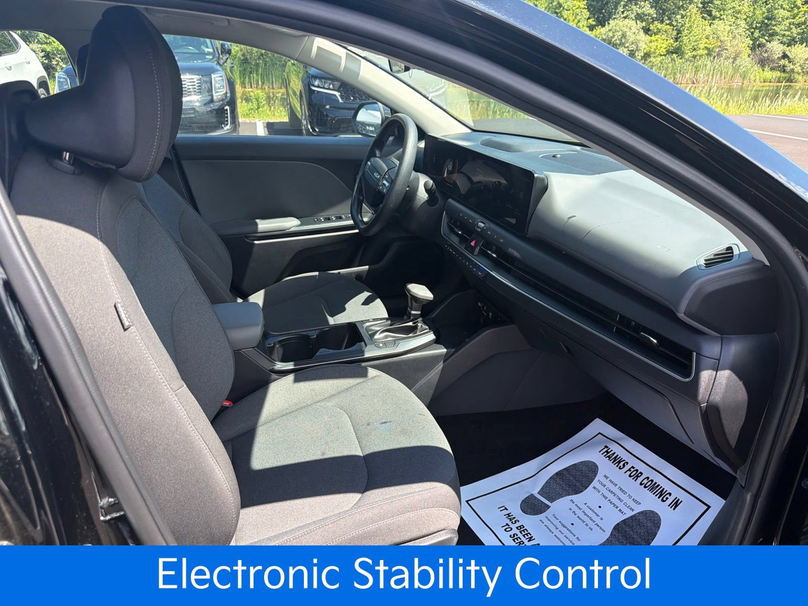 Certified 2025 Kia K4 FWD image 23