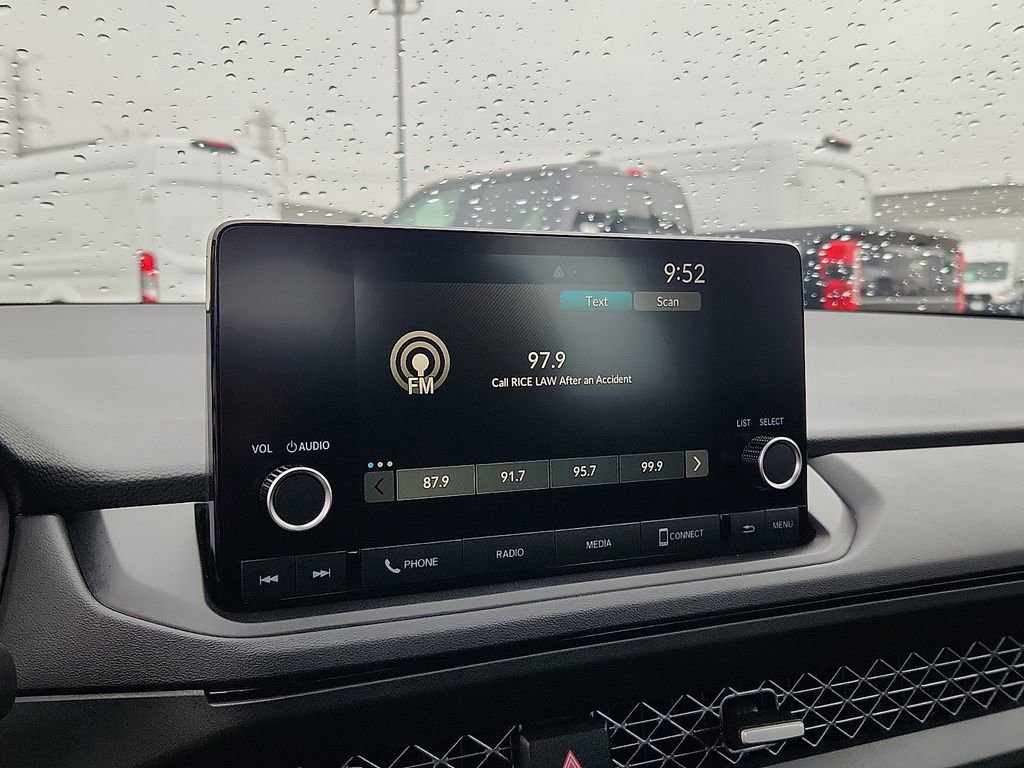 Used 2025 Honda Accord SE image 10