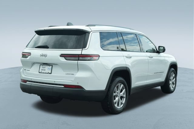 Used 2022 Jeep Grand Cherokee L Limited AWD/4WD image 9