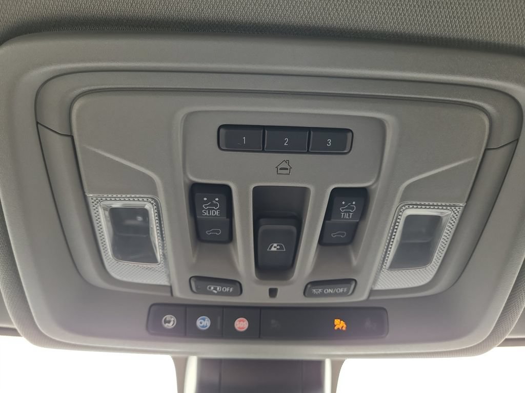 Used 2022 GMC Sierra 3500 Denali AWD/4WD image 31