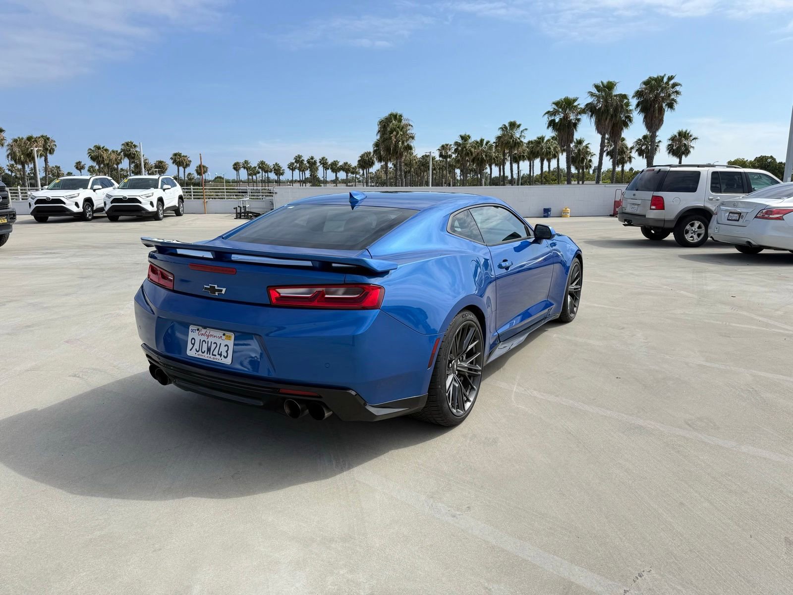 Used 2018 Chevrolet Camaro ZL1 RWD image 3