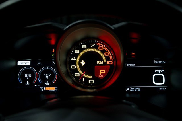 Used 2020 Ferrari Portofino image 21