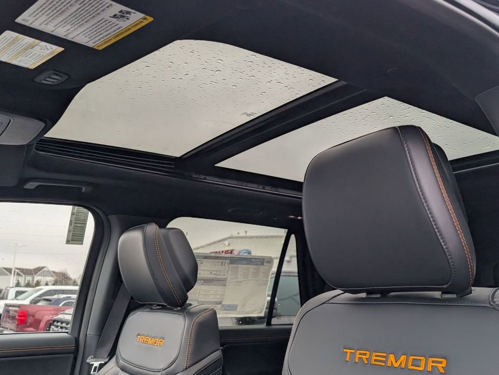 New 2026 Ford Expedition Tremor image 5