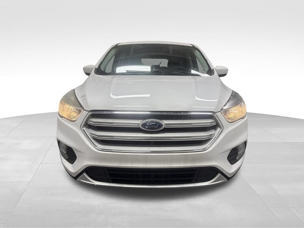 Used 2019 Ford Escape SE FWD image 3