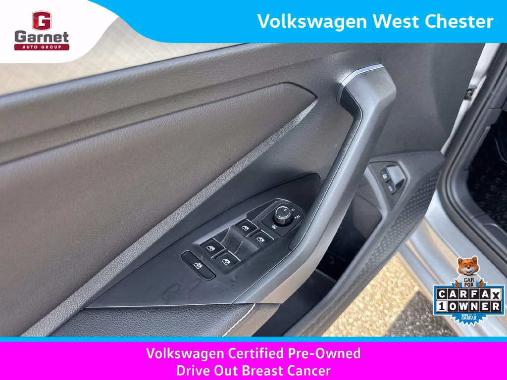 Certified 2023 Volkswagen Jetta SE FWD image 13