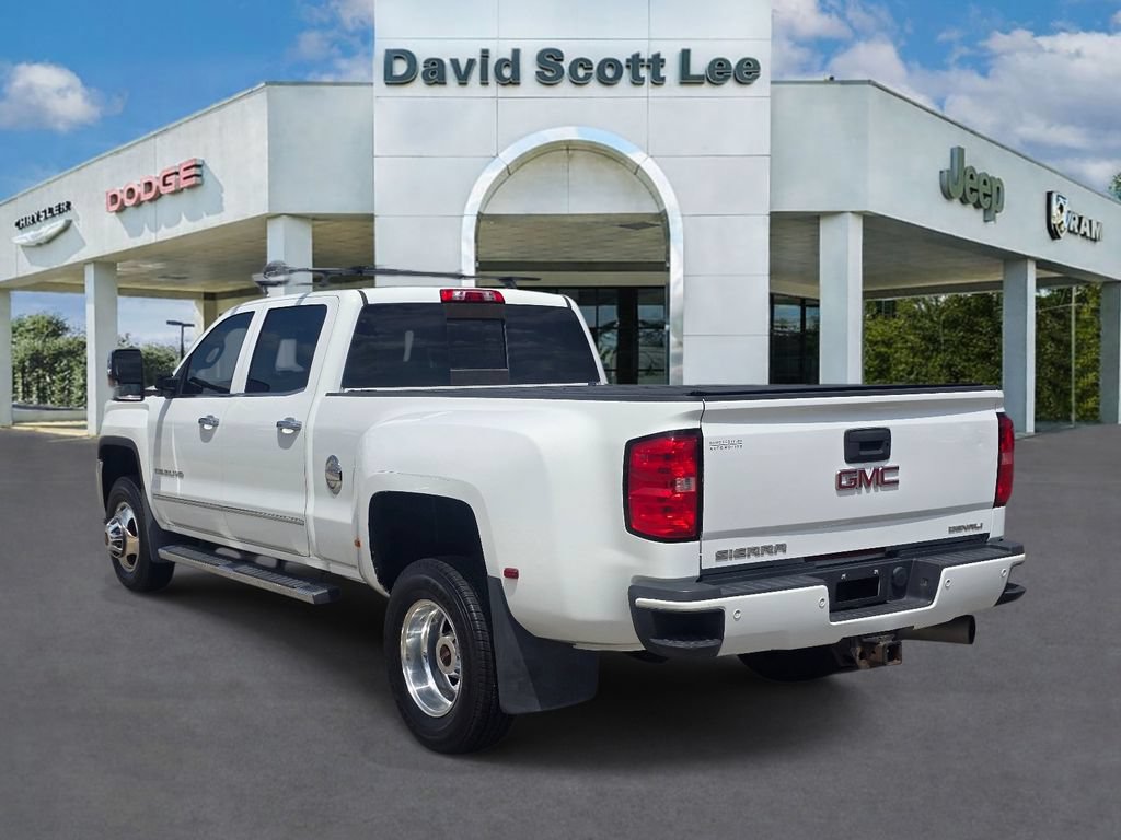 Used 2015 GMC Sierra 3500 Denali w/ Duramax Plus Package AWD/4WD image 9